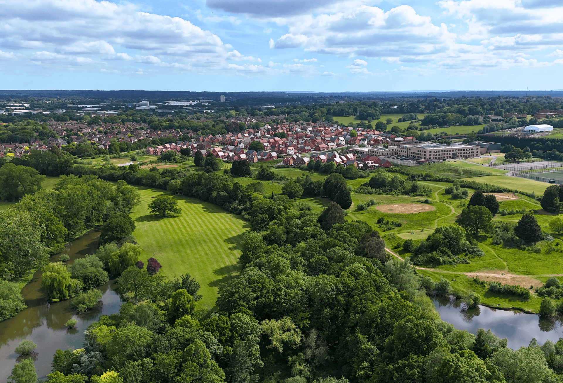 Schools and education facilities in Binfield